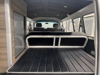 VOLKSWAGEN CAMPERVAN