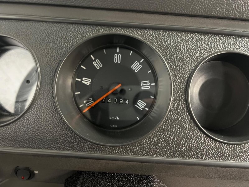 VOLKSWAGEN CAMPERVAN